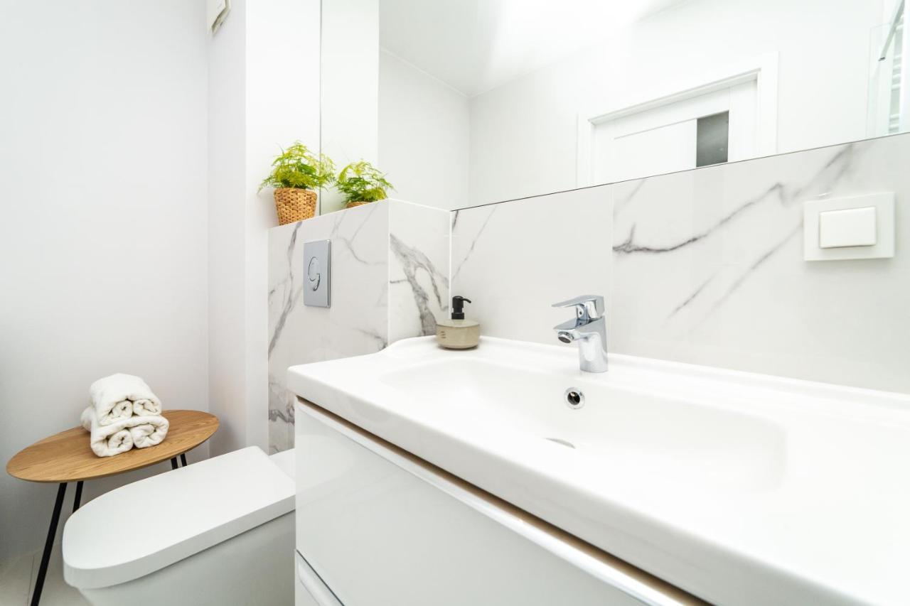 Pobookowane River View Apartments Gdańsk Eksteriør billede